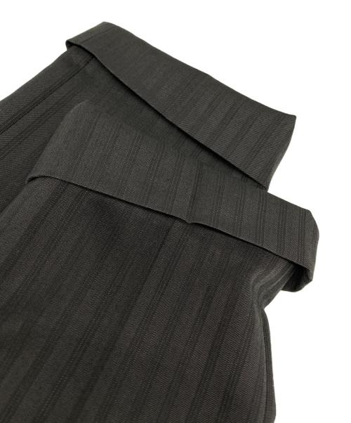 BURBERRY BLACK LABEL（バーバリーブラックレーベル）BURBERRY BLACK LABEL (バーバリーブラックレーベル) ストライプ 3ピーススーツ グレー サイズ:34Rの古着・服飾アイテム