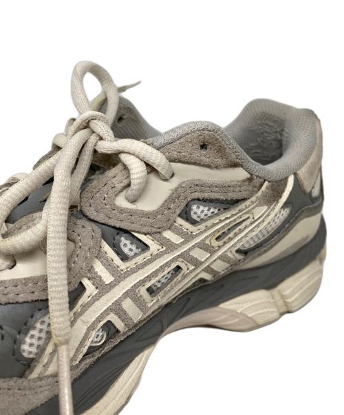 asics（アシックス）asics (アシックス) GEL-NYC ローカットスニーカー CREAM/OYSTER GREY サイズ:24の古着・服飾アイテム
