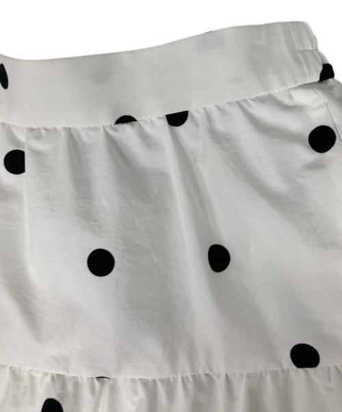 SHE TOKYO（シートーキョー）SHE TOKYO (シートーキョー) lisa dot フレアスカート ホワイト サイズ:34の古着・服飾アイテム