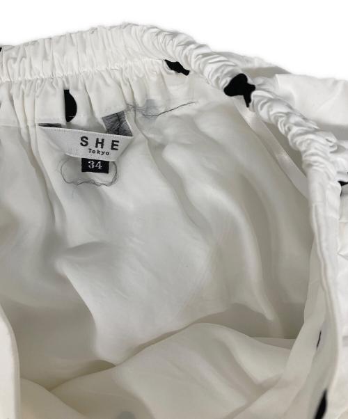 SHE TOKYO（シートーキョー）SHE TOKYO (シートーキョー) lisa dot フレアスカート ホワイト サイズ:34の古着・服飾アイテム