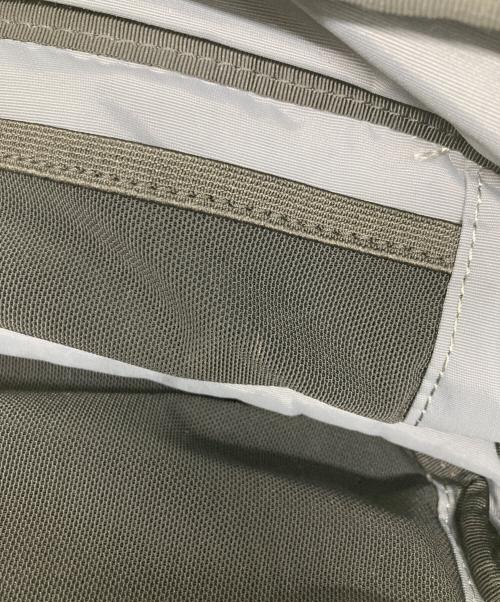 AER（エアー）AER (エアー) day sling 3 /デイスリングボディバッグ ブラック サイズ:なしの古着・服飾アイテム