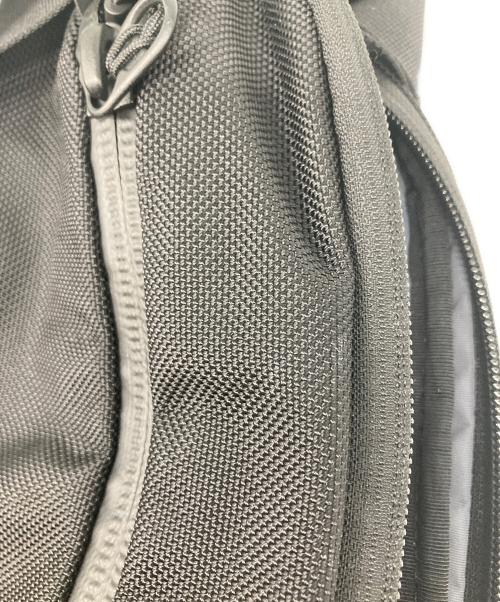 AER（エアー）AER (エアー) day sling 3 /デイスリングボディバッグ ブラック サイズ:なしの古着・服飾アイテム