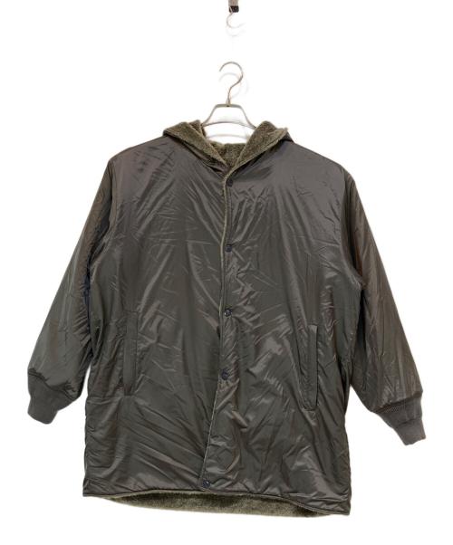 the conspires（ザ コンスパイアーズ）the conspires (ザ コンスパイアーズ) リバーシブルボアコート カーキ×グレー サイズ:Ｓの古着・服飾アイテム