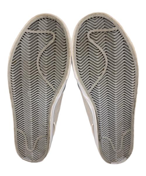 NIKE SB（ナイキエスビー）NIKE SB (ナイキエスビー) FRAGMENT DESIGN (フラグメントデザイン) Zoom Stefan Janoski ローカットスニーカー Wolf Grey/White サイズ:28.5の古着・服飾アイテム