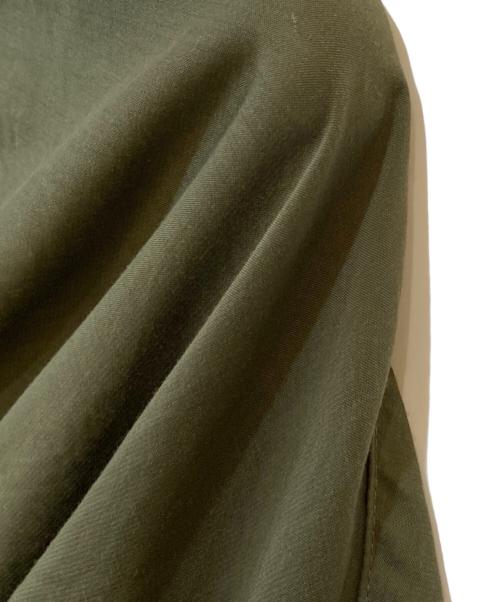 UN3D.（アンスリード）UN3D. (アンスリード) シアースタンドカラーブラウス カーキ サイズ:Ｆreeの古着・服飾アイテム