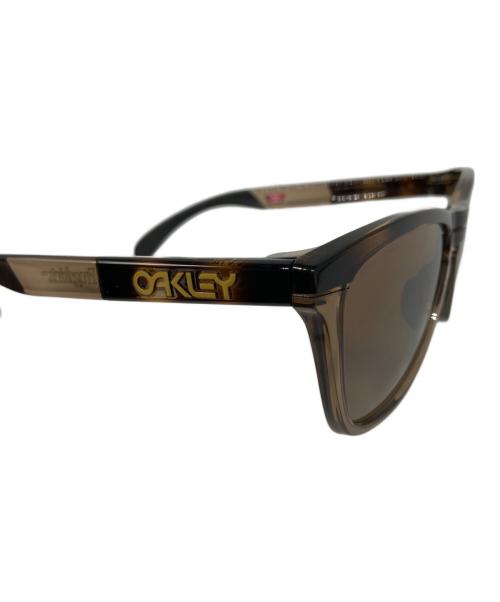 OAKLEY（オークリー）OAKLEY (オークリー) FROGSKINS RANGE A　フロッグスキン レンジ アジアンフィット　 サングラス サイズ:SIZE 55-17の古着・服飾アイテム