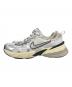 NIKE (ナイキ) V2K RUN ローカットスニーカー SUMMIT WHITE/METALLI サイズ:29：5000円