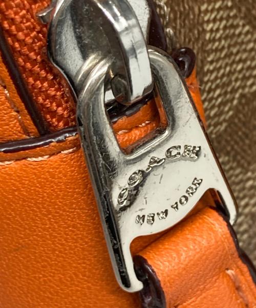 COACH（コーチ）COACH (コーチ) チャーリー ミディアム シグネチャー リュックサック ベージュ×オレンジ サイズ:なしの古着・服飾アイテム