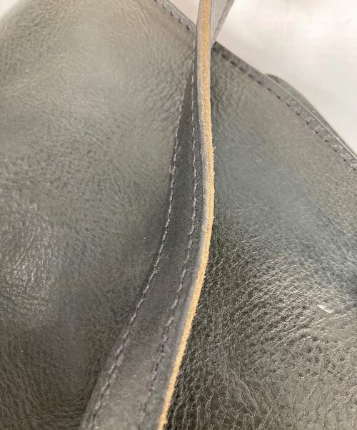 genten（ゲンテン）genten (ゲンテン) スクエア レザーショルダーバッグ ブラック サイズ:なしの古着・服飾アイテム