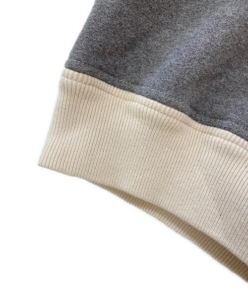 MIU MIU（ミュウミュウ）MIU MIU (ミュウミュウ) 裏パイルラグランスウェット グレー×アイボリー サイズ:XXLの古着・服飾アイテム