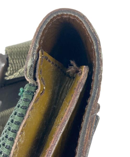 MIU MIU（ミュウミュウ）MIU MIU (ミュウミュウ) エナメルショルダーバッグ オリーブ サイズ:なしの古着・服飾アイテム