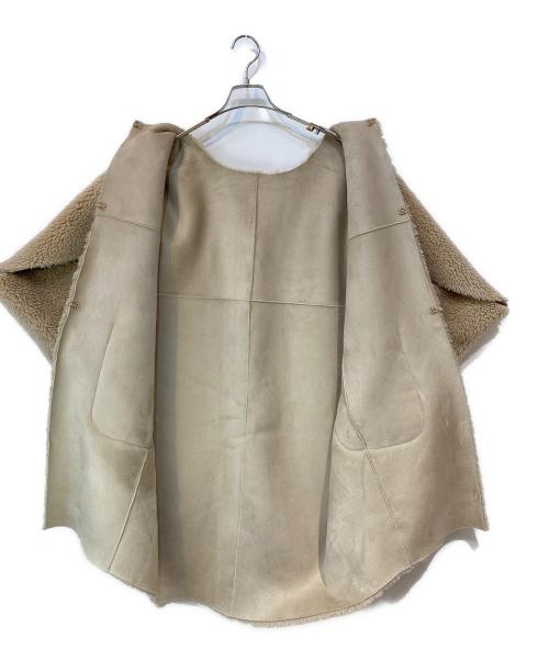 AKTE（アクテ）AKTE (アクテ) リバーシブルボアケープ ベージュ サイズ:Freeの古着・服飾アイテム