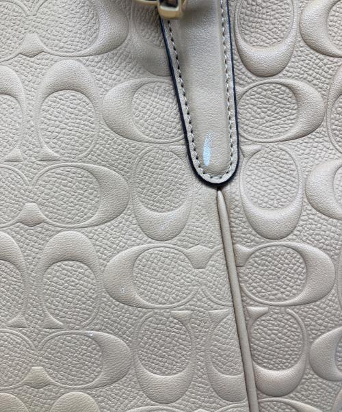 COACH（コーチ）COACH (コーチ) デボスドシグネチャー エンボストートバッグ ピンク サイズ:なしの古着・服飾アイテム