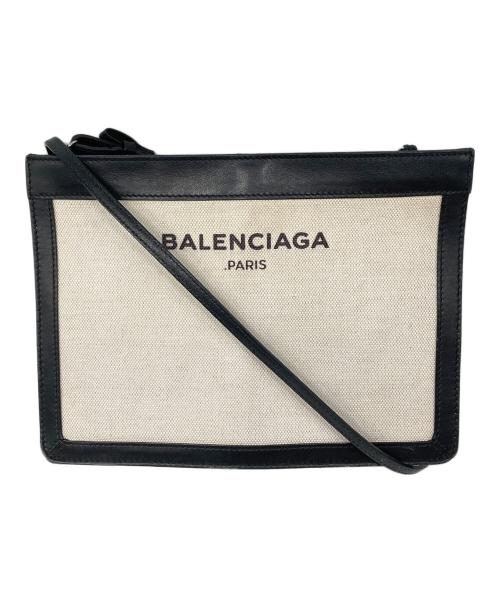 BALENCIAGA（バレンシアガ）BALENCIAGA (バレンシアガ) NAVY POCHETTE キャンバスロゴショルダーバッグ アイボリー×ブラックの古着・服飾アイテム