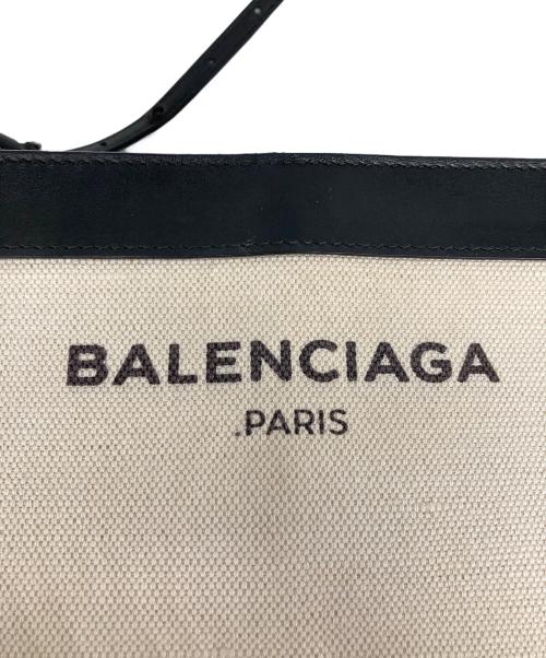 BALENCIAGA（バレンシアガ）BALENCIAGA (バレンシアガ) NAVY POCHETTE キャンバスロゴショルダーバッグ アイボリー×ブラックの古着・服飾アイテム
