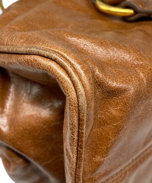 MIU MIU（ミュウミュウ）MIU MIU (ミュウミュウ) VITELLO LUX ヴィッテロリュクス サイドリボン 2WAYハンドバッグ ブラウンの古着・服飾アイテム