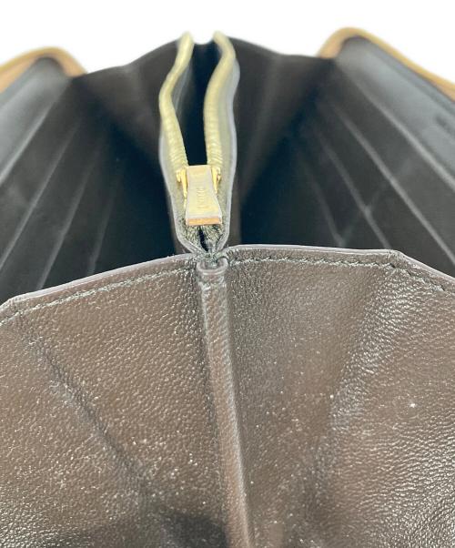 CELINE（セリーヌ）CELINE (セリーヌ) エキゾチックパイソン切替長財布 ベージュ×ブラックの古着・服飾アイテム