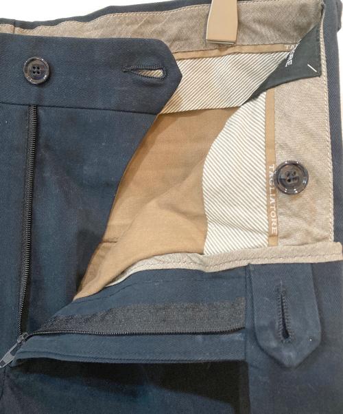 TAGLIATORE（タリアトーレ）TAGLIATORE (タリアトーレ) Brilla per il gusto (ブリッラ ペル イルグースト) P-MANUEL サイドジャスタースラックス ネイビー サイズ:42/Rの古着・服飾アイテム