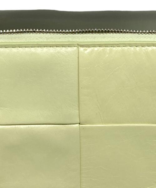 BOTTEGA VENETA（ボッテガベネタ）BOTTEGA VENETA (ボッテガベネタ) INTRECCIATO ZIP AROUND WALLET マキシイントレチャート カセット ジップアラウンド ウォレット LEMON WASHEDの古着・服飾アイテム