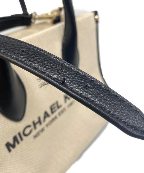 MICHAEL KORS（マイケル・コース）MICHAEL KORS (マイケル・コース) POWDER BLUSH ミレラ ショルダーバッグ ベージュの古着・服飾アイテム