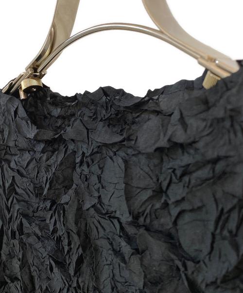 ISSEY MIYAKE（イッセイミヤケ）ISSEY MIYAKE (イッセイミヤケ) シワ加工トップス ブラック サイズ:Mの古着・服飾アイテム