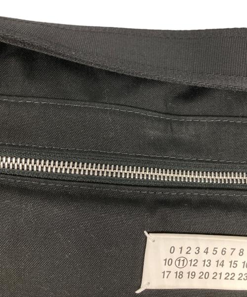 Maison Margiela（メゾンマルジェラ）Maison Margiela (メゾンマルジェラ) GLAM SLAM SPORT CYCLE MESSENGER/グラム スラム スポーツ サイクル メッセンジャー バッグ ブラック サイズ:なしの古着・服飾アイテム