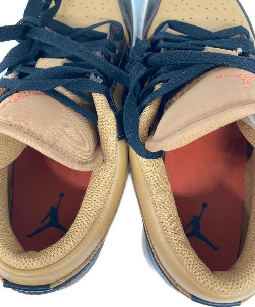 NIKE（ナイキ）NIKE (ナイキ) AIR JORDAN 1 LOW SE ローカットスニーカー FLAX/BLACK-BAROQUE BROWN-VINTAGE CORAL サイズ:25の古着・服飾アイテム