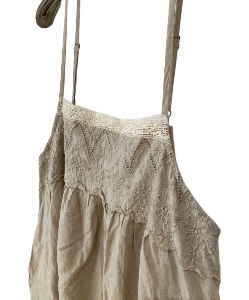 Samansa Mos2（サマンサモスモス）Samansa Mos2 (サマンサモスモス) kazumi (カズミ) コラボキャミソールワンピース アイボリー サイズ:FREEの古着・服飾アイテム