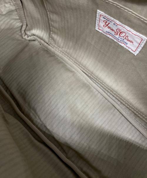 YOUNG & OLSEN The DRYGOODS STORE（ヤングアンドオルセン ザ ドライグッズストア）YOUNG & OLSEN The DRYGOODS STORE (ヤングアンドオルセン ザ ドライグッズストア) FRAMeWORK (フレームワーク) 別注CHARM WIDE BOTTLE BAG ブラックの古着・服飾アイテム