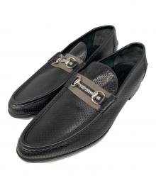 GUCCI（グッチ）の古着「パンチングレザーホースビットローファー」｜ブラック