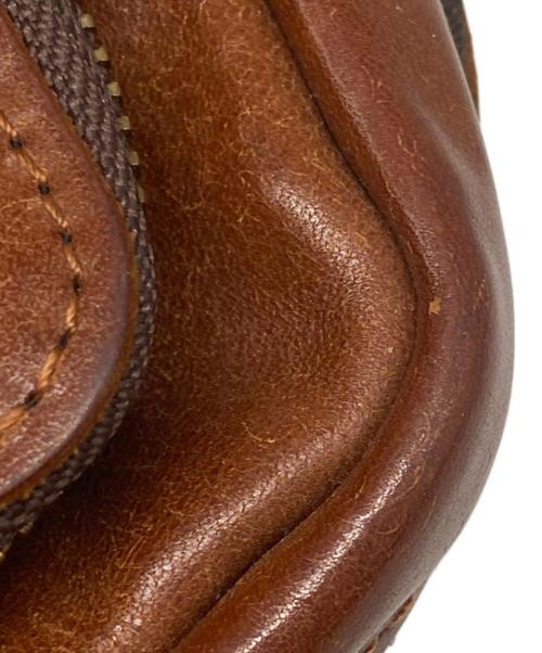 RYU（リュウ）RYU (リュウ) SQUARE BODY BAG レザーボディバッグ ブラウンの古着・服飾アイテム