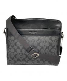 COACH（コーチ）の古着「シグネチャー Charles Camera Bag/カメラバッグ」｜ブラック
