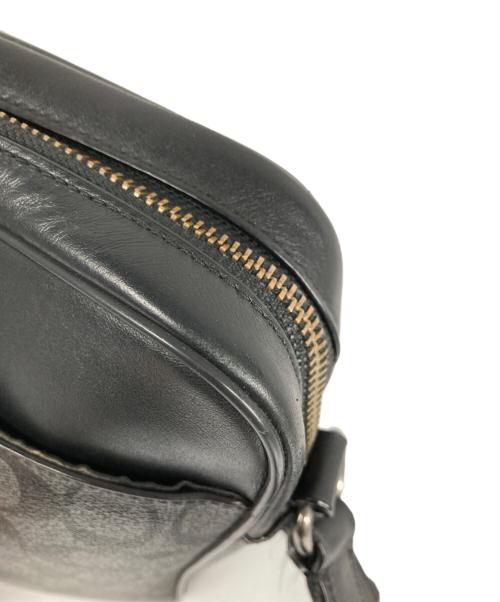 COACH（コーチ）COACH (コーチ) シグネチャー Charles Camera Bag/カメラバッグ ブラック サイズ:なしの古着・服飾アイテム