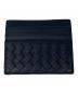 BOTTEGA VENETA（ボッテガベネタ）の古着「イントレチャート レザー カードケース」｜ネイビー