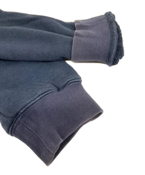 maison kitsune（メゾンキツネ）maison kitsune (メゾンキツネ) エンブロイダリークルーネックスウェット ネイビー サイズ:A3の古着・服飾アイテム