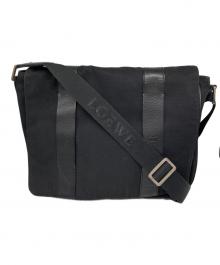 LOEWE（ロエベ）の古着「メッセンジャーバッグ」｜ブラック