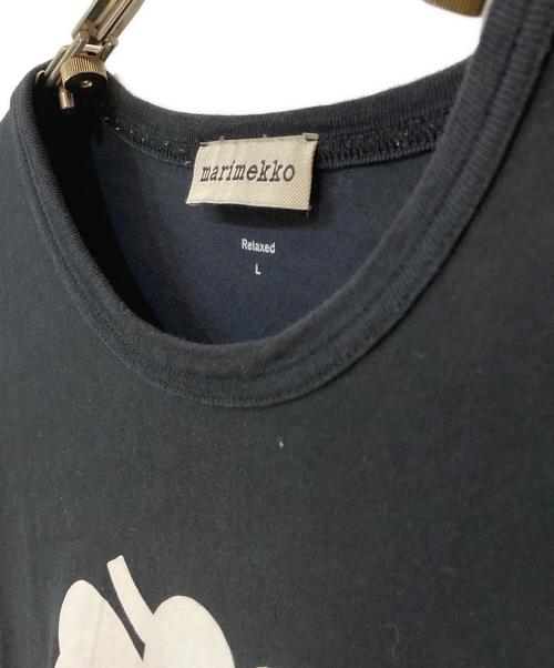 marimekko（マリメッコ）marimekko (マリメッコ) Erna Unikko Placement Tシャツ ブラック サイズ:Lの古着・服飾アイテム