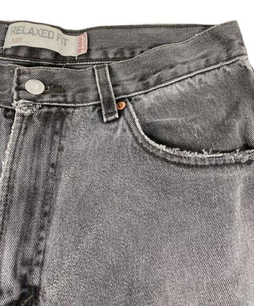LEVI'S（リーバイス）LEVI'S (リーバイス) 550 RELAXED FIT デニムパンツ グレー サイズ:W33の古着・服飾アイテム
