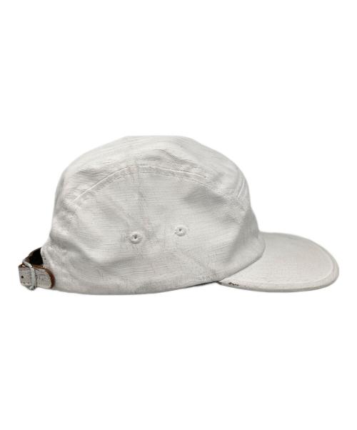 SUPREME（シュプリーム）SUPREME (シュプリーム) MM6 Maison Margiela (エムエムシックスメゾンマルジェラ) Painted Camp Cap　ペインテッド・キャンプ・キャップ ホワイト サイズ:なしの古着・服飾アイテム