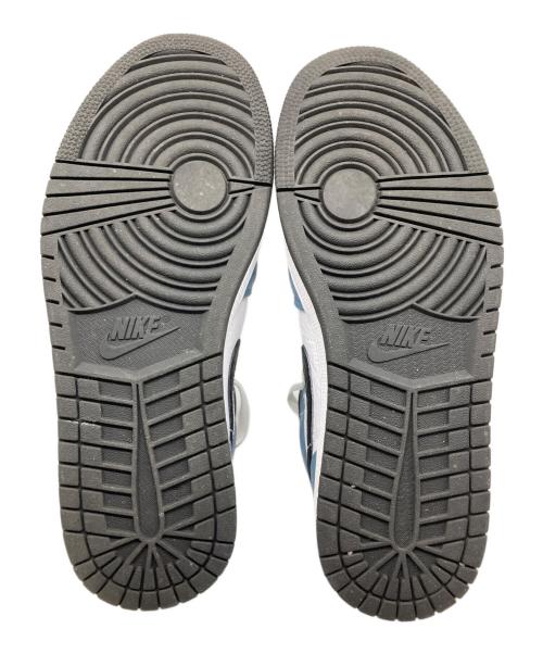 NIKE（ナイキ）AIR JORDAN 1 MID SE FEARLESS APLA　エア ジョーダン ワン ミッド エスイー フィアレス エーピーエルエー /  エアジョーダン 1 ミッド SE フィアレス ミッドカットスニーカーの古着・服飾アイテム