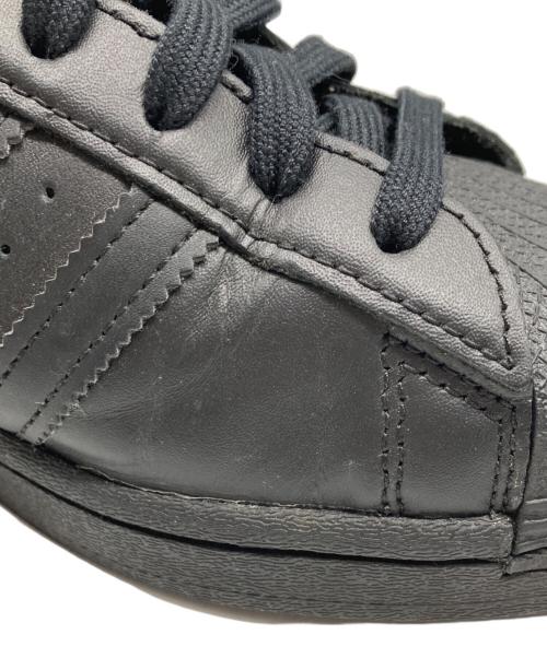 adidas（アディダス）adidas (アディダス) SUPERSTAR　スーパースター ローカットスニーカー ブラック サイズ:27.5の古着・服飾アイテム