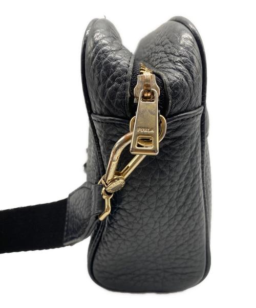 FURLA（フルラ）FURLA (フルラ) AVRIL ショルダーバッグ ブラックの古着・服飾アイテム