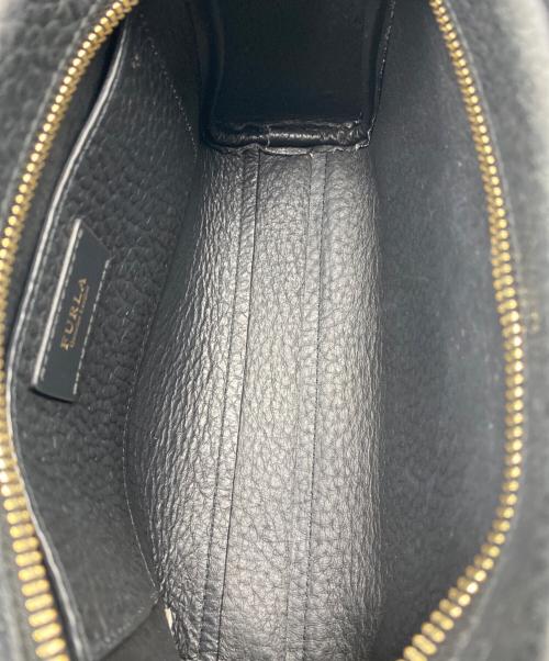 FURLA（フルラ）FURLA (フルラ) AVRIL ショルダーバッグ ブラックの古着・服飾アイテム