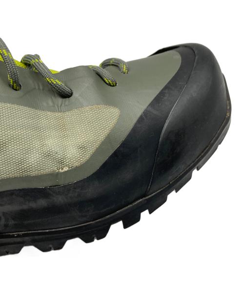 ARC'TERYX（アークテリクス）ARC'TERYX (アークテリクス) Bora Mid GTX Hiking Boot　ボラ ミッド ジーティーエックス ハイキング ブーツ Tundra / Reed Green サイズ:28の古着・服飾アイテム