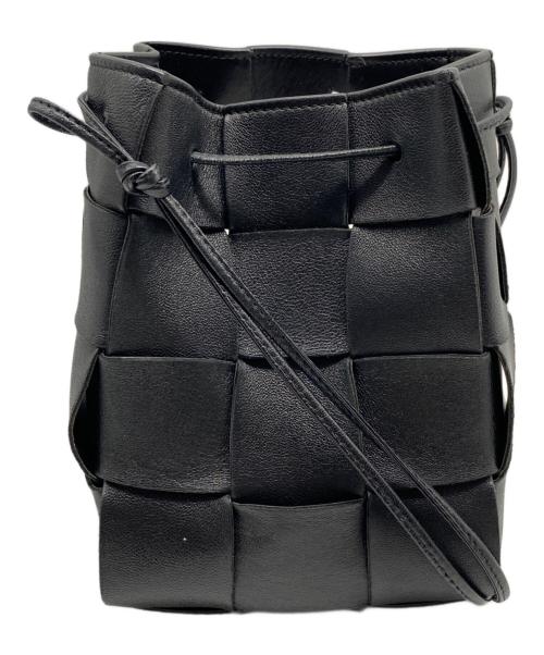 BOTTEGA VENETA（ボッテガベネタ）BOTTEGA VENETA (ボッテガベネタ) SMALL CASSETTE スモール カセット バケットバッグ ブラックの古着・服飾アイテム