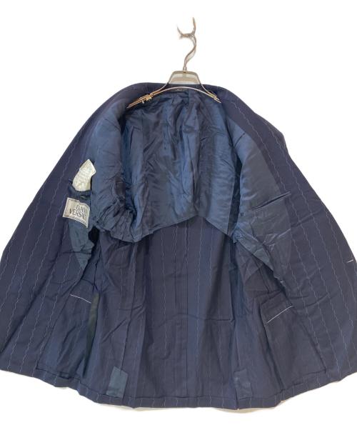 GIANNI VERSACE（ジャンニ・ヴェルサーチ）GIANNI VERSACE (ジャンニ・ヴェルサーチ) セットアップスーツ ネイビー サイズ:52の古着・服飾アイテム