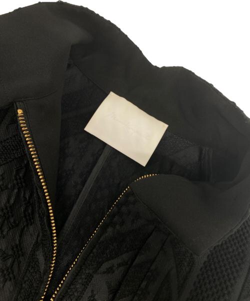 Mame Kurogouchi（マメクロゴウチ）Mame Kurogouchi (マメクロゴウチ) Traditional Pattern Jacquard Blouson ブラック サイズ:1の古着・服飾アイテム