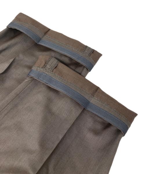 ERMENEGILDO ZEGNA（エルメネジルド・ゼニア）ERMENEGILDO ZEGNA (エルメネジルド・ゼニア) SUPER 100'S ストライプ ダブルブレステッド セットアップスーツ グレー サイズ:52の古着・服飾アイテム