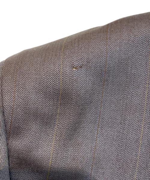 ERMENEGILDO ZEGNA（エルメネジルド・ゼニア）ERMENEGILDO ZEGNA (エルメネジルド・ゼニア) SUPER 100'S ストライプ ダブルブレステッド セットアップスーツ グレー サイズ:52の古着・服飾アイテム