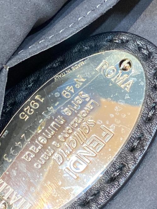 FENDI（フェンディ）FENDI (フェンディ) セレリア・アンナ スモール ショルダーバッグ ブラック サイズ:なしの古着・服飾アイテム